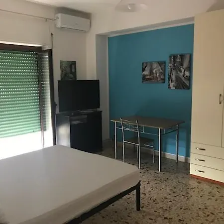 アパート Casa Vacanza Sul Lungomare Di Lido カタンザーロ