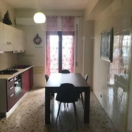 Casa Vacanza Sul Lungomare Di Lido * カタンザーロ